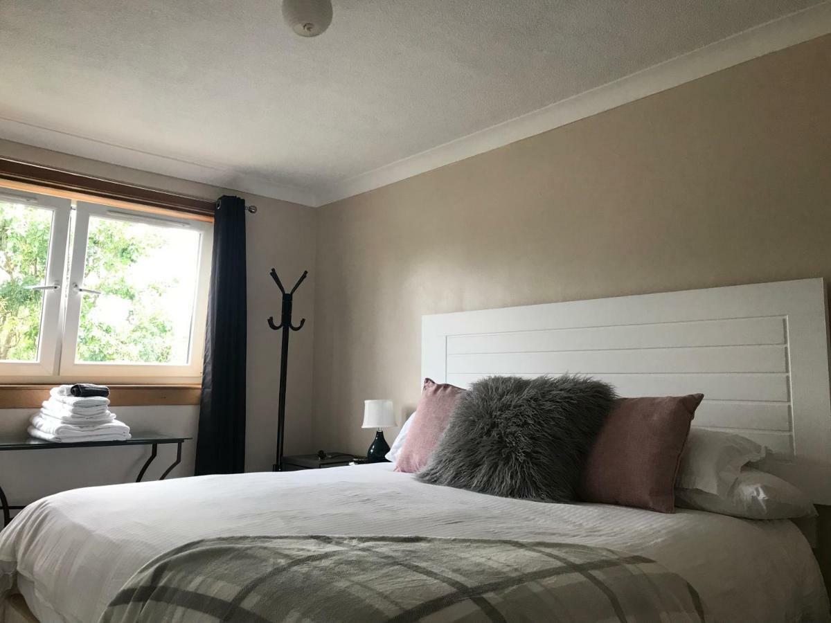 Apartment “a Wee Pad In Dunfermline” *